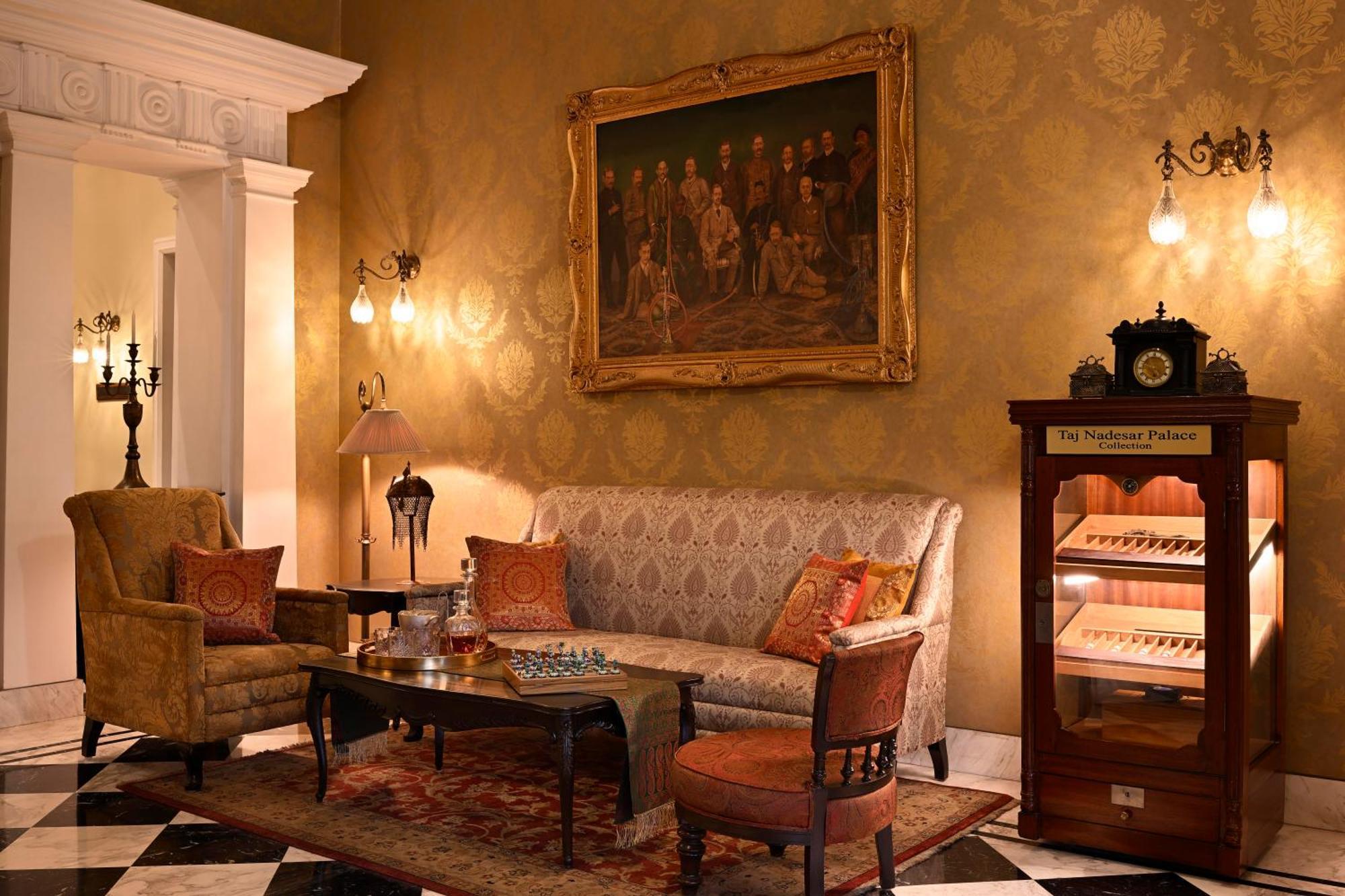 Taj Nadesar Palace Bénarès Extérieur photo
