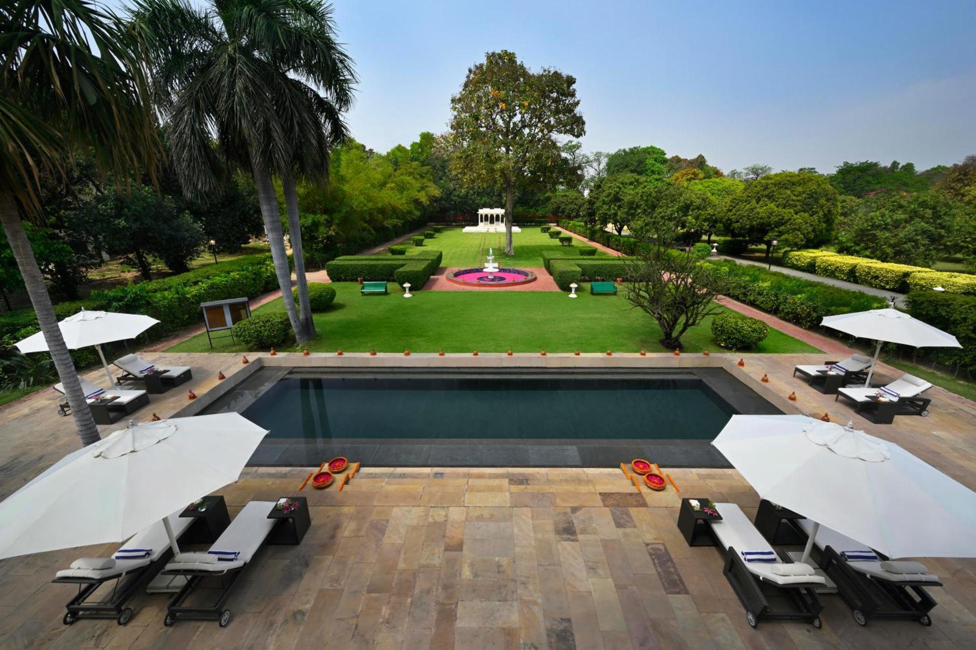 Taj Nadesar Palace Bénarès Extérieur photo